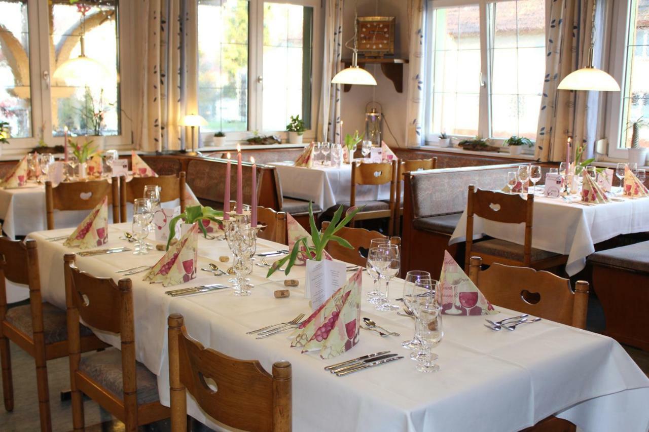 Landgasthof Ritter Orsingen-Nenzingen ภายนอก รูปภาพ
